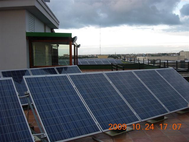 Pannelli fotovoltaici installati nella sede